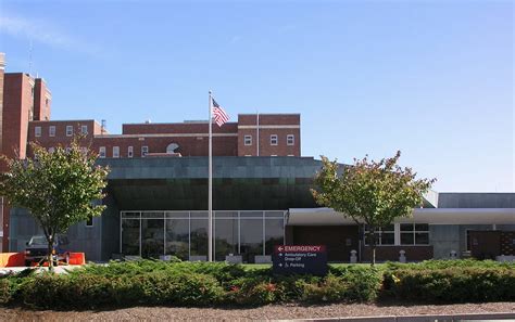 Providence va - Nov 7, 2023 · We find out about changes in programs within the hospital and healthcare system that focus on overall wellness for veterans. Learn about new services and about the VA Providence healthcare system ... 